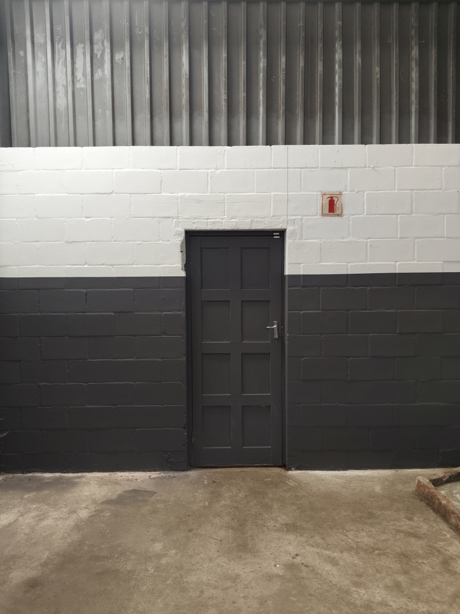 To Let Commercial Property for Rent in Okavango Park Western Cape